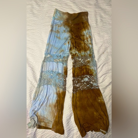 Bohemian Cream and Blue / Brown Tie-Dye 2-Piece Set - Picture 2 of 6